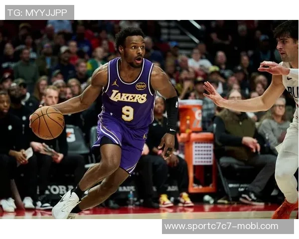 夸梅直言詹姆斯为改变命运而拼搏布朗尼对篮球毫无热情与追求